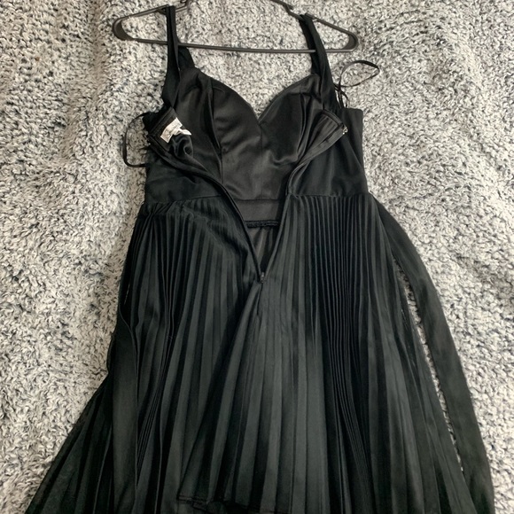 HOMECOMING DRESS WORN ONCE - Picture 4 of 4